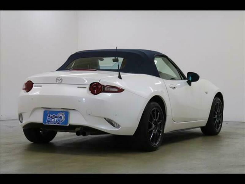 ROADSTER
