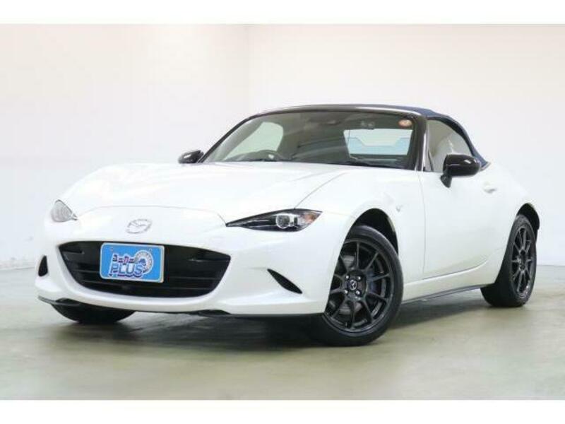 ROADSTER-0