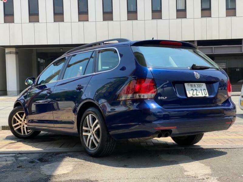 GOLF VARIANT