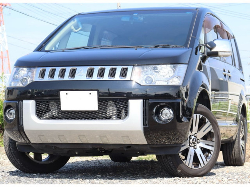 MITSUBISHI DELICA D5