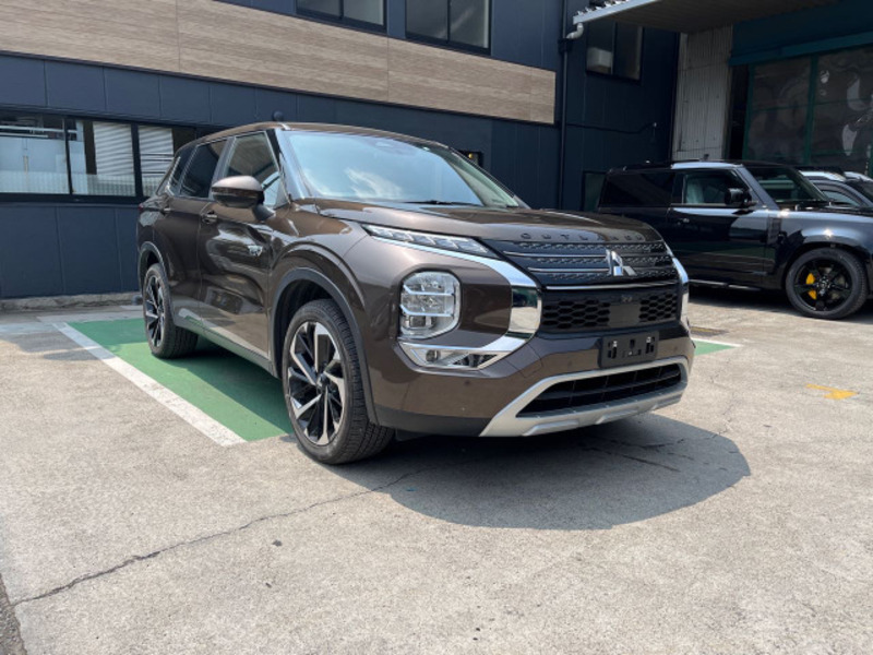 OUTLANDER