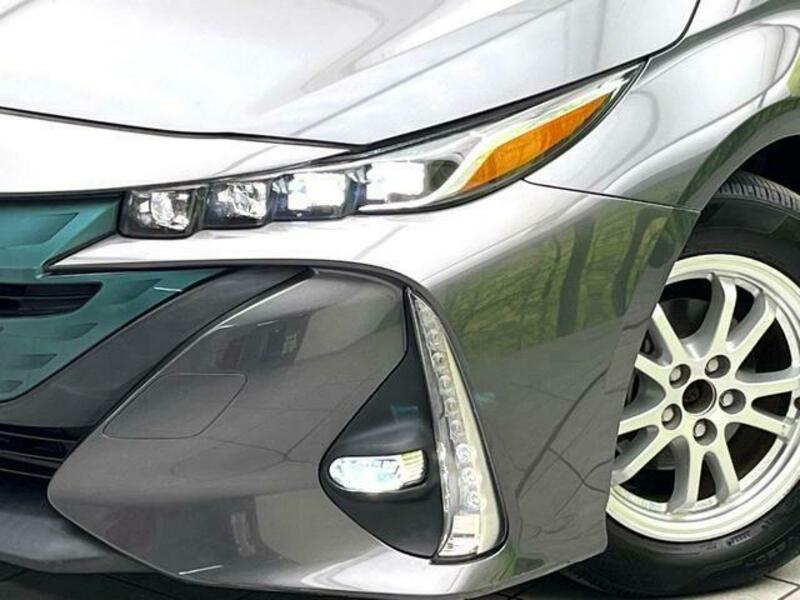 PRIUS PHV