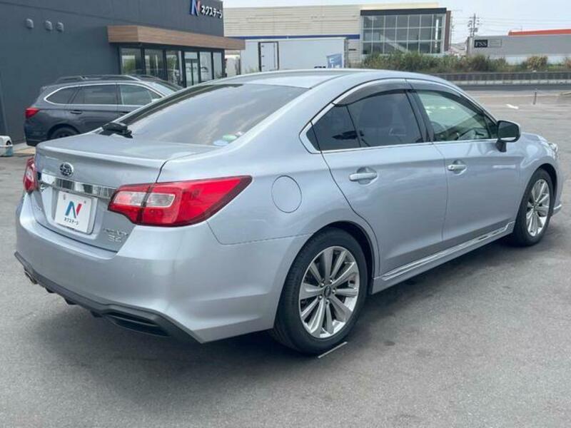 LEGACY B4