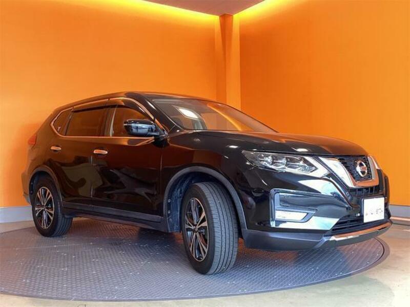 X-TRAIL