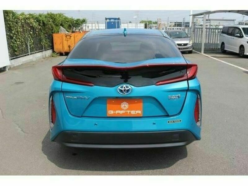 PRIUS PHV