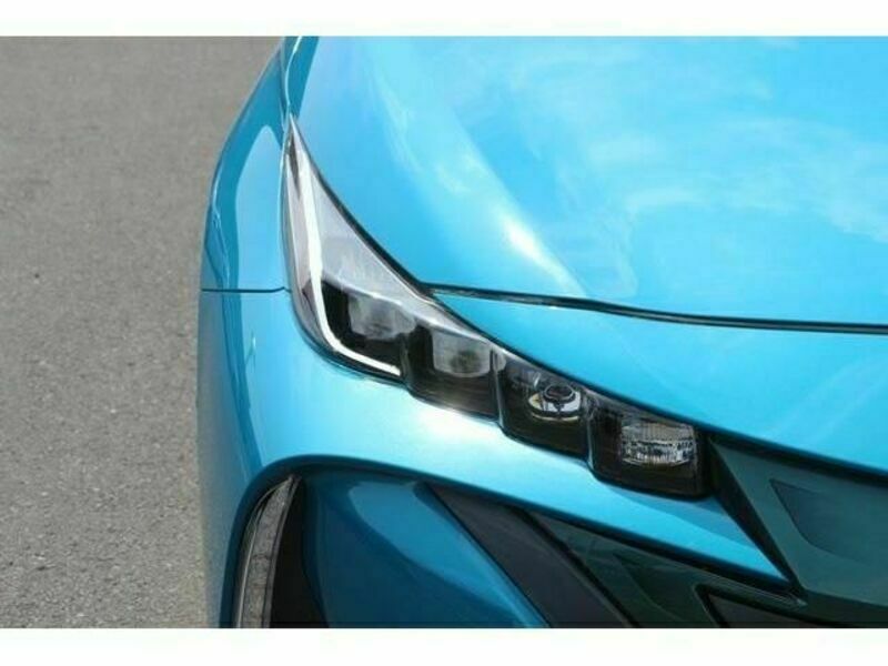 PRIUS PHV