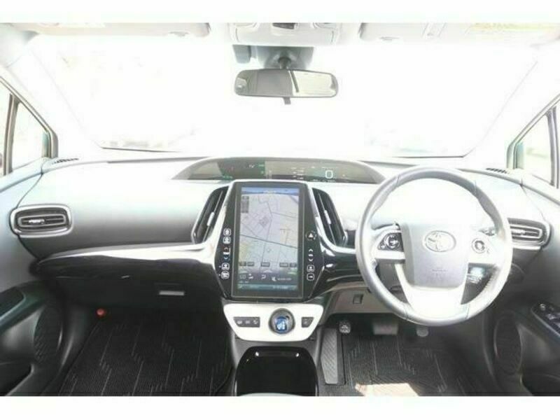 PRIUS PHV