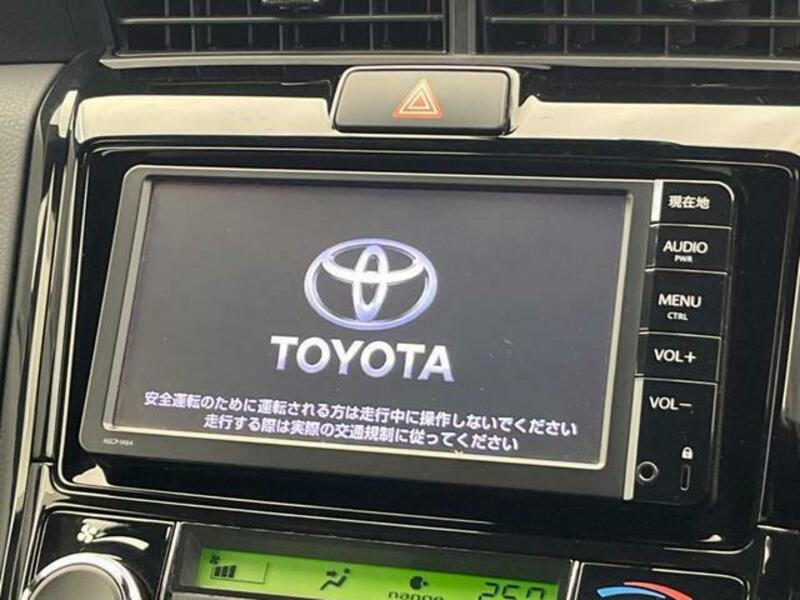 COROLLA AXIO