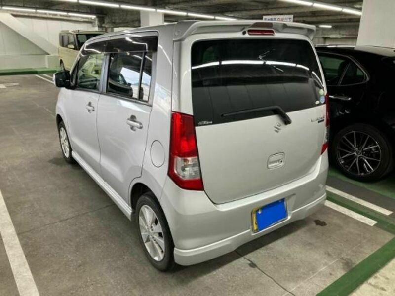 WAGON R