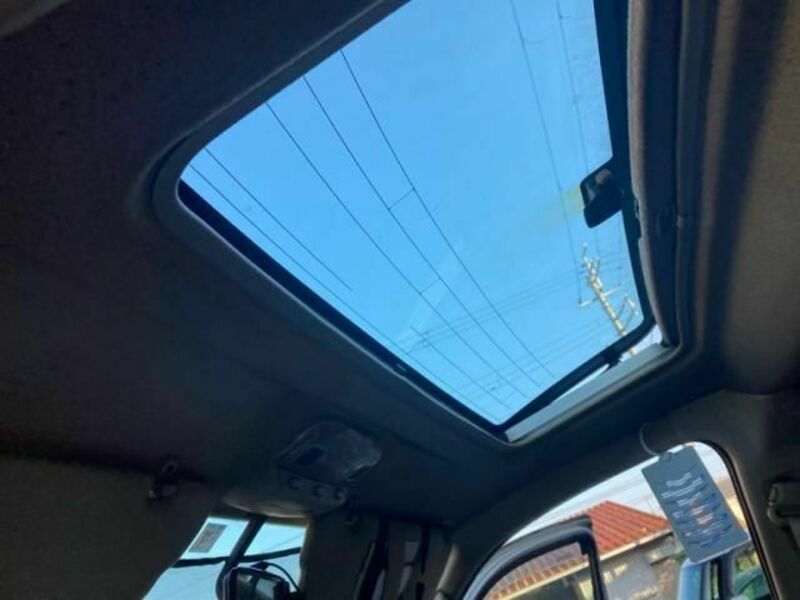 GRAND HIACE