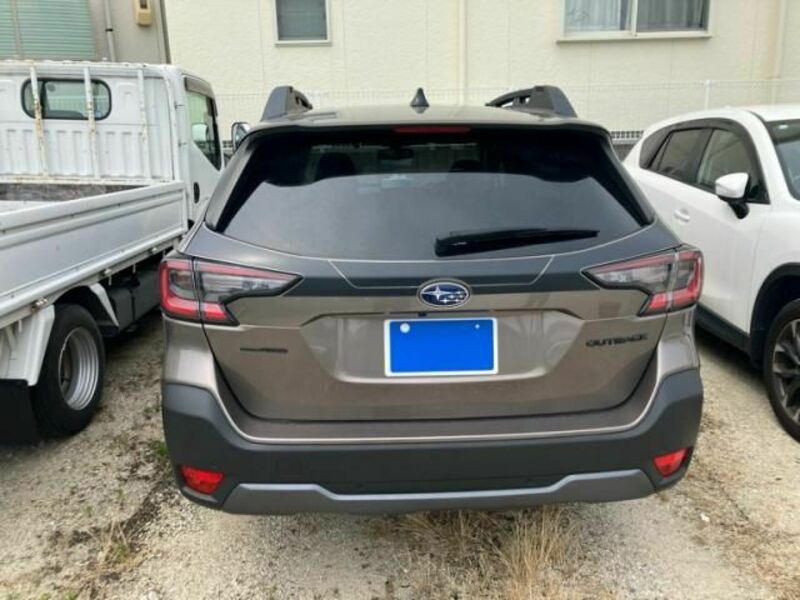 LEGACY OUTBACK