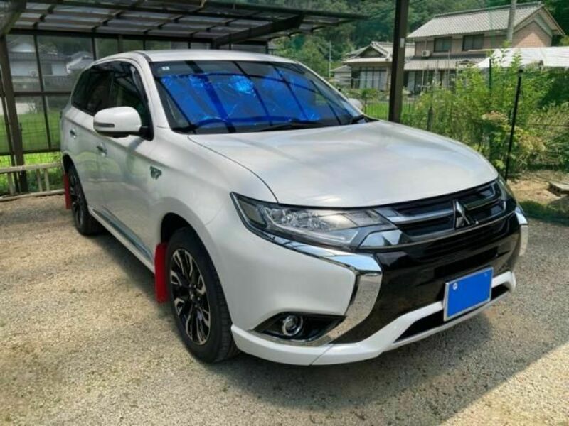 MITSUBISHI OUTLANDER PHEV