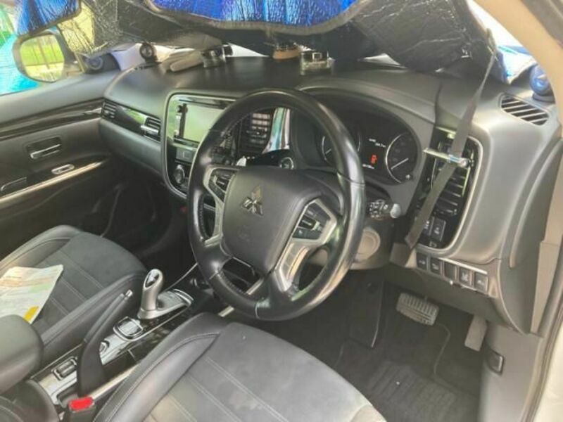 OUTLANDER PHEV