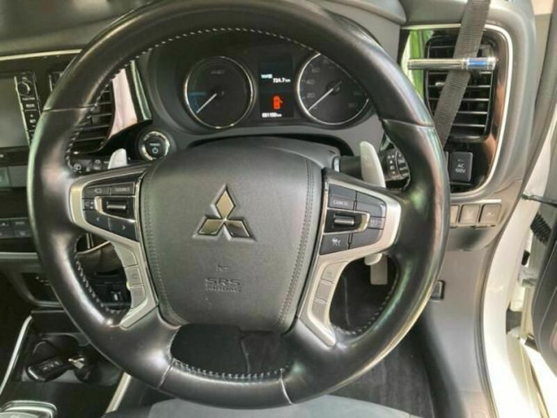 OUTLANDER PHEV