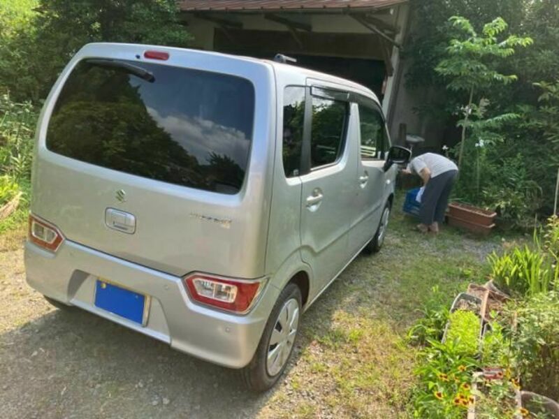 WAGON R