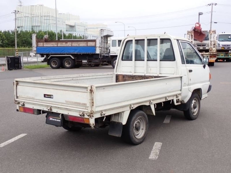 TOWNACE TRUCK