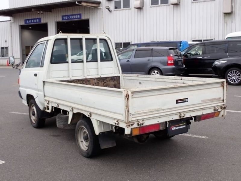 TOWNACE TRUCK