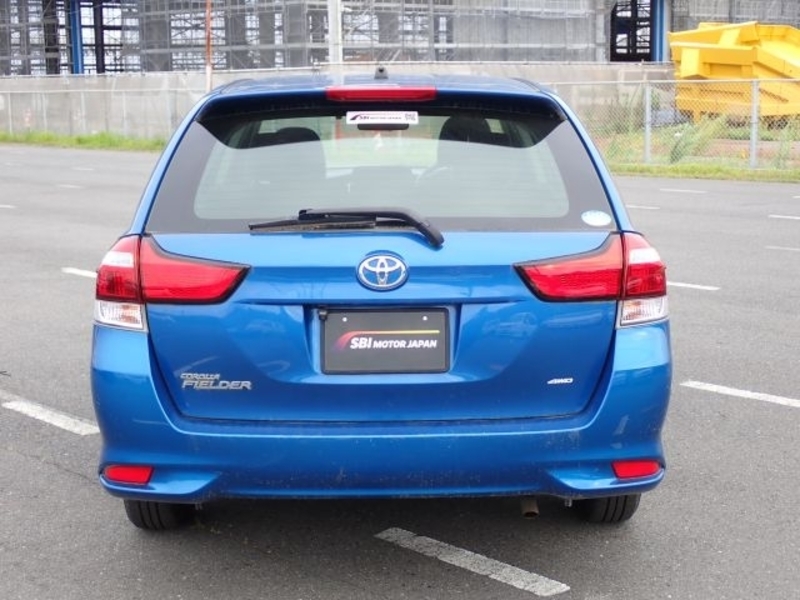 COROLLA FIELDER