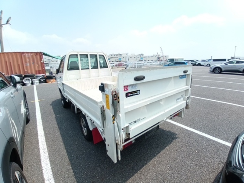 TOWNACE TRUCK