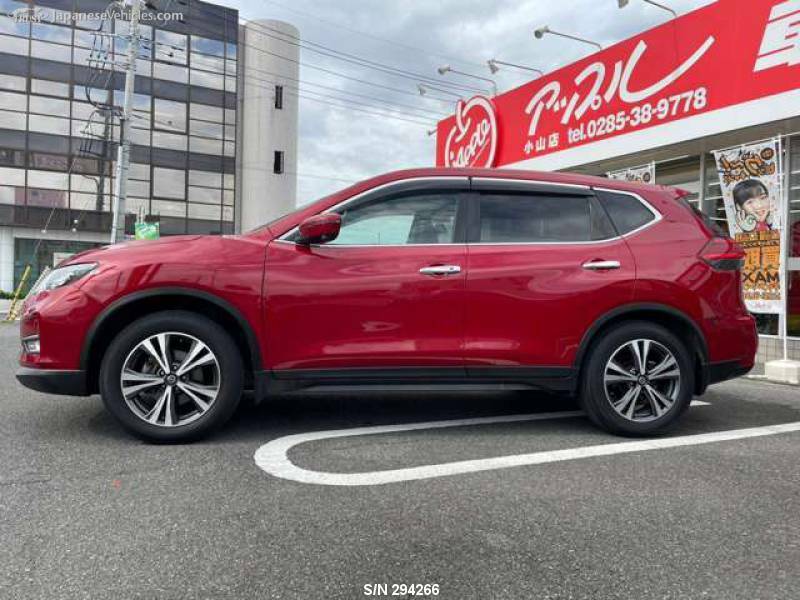 X-TRAIL