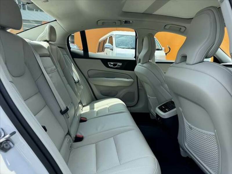 S60