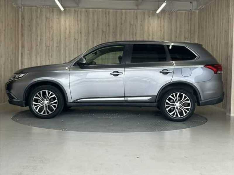 OUTLANDER