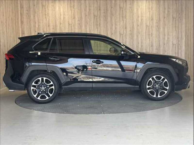 RAV4