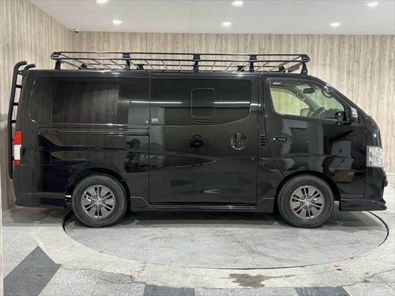 NV350 CARAVAN