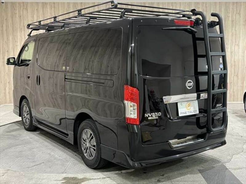 NV350 CARAVAN