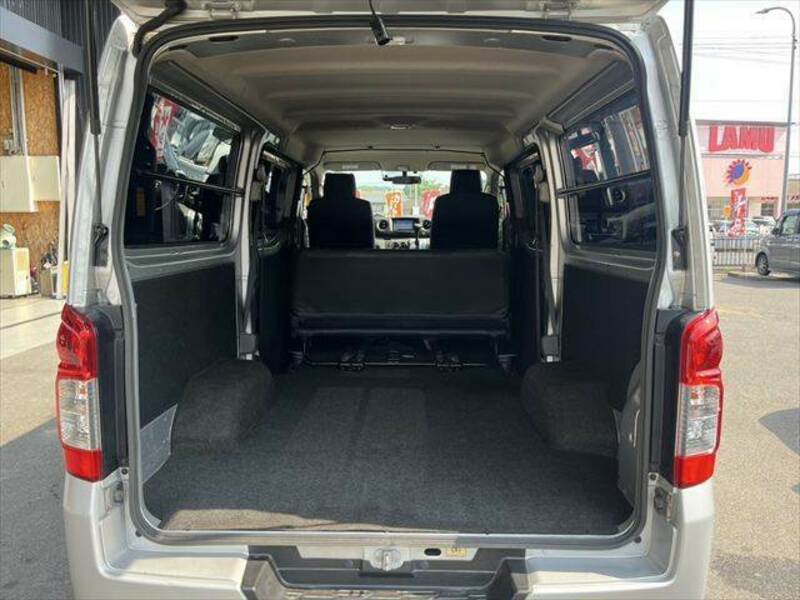 NV350 CARAVAN