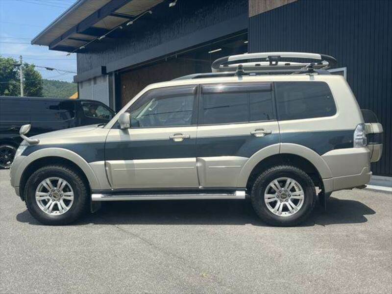 PAJERO