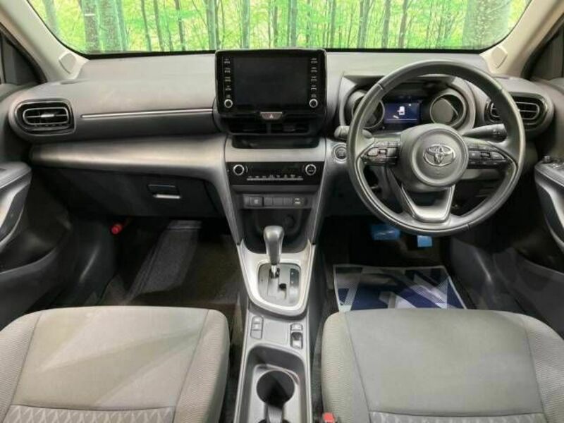 YARIS CROSS