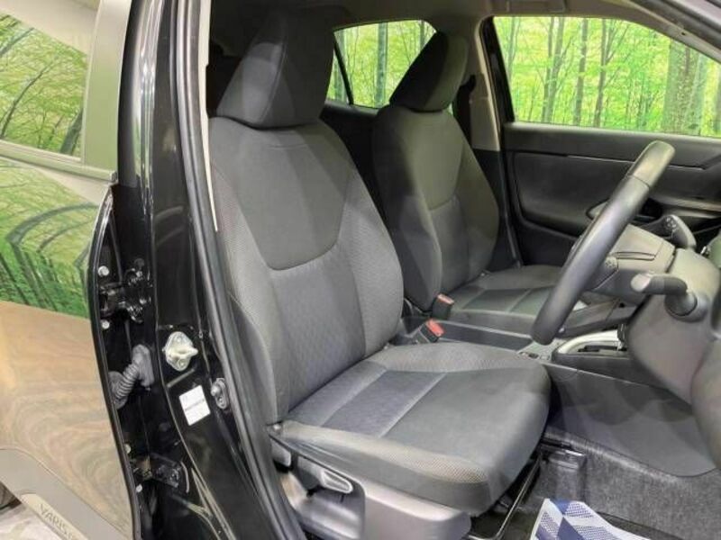 YARIS CROSS