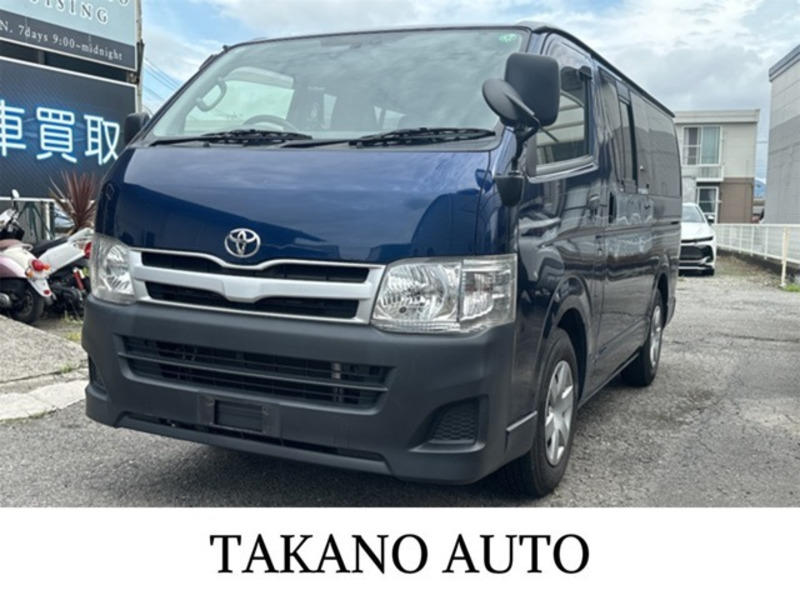 TOYOTA HIACE VAN
