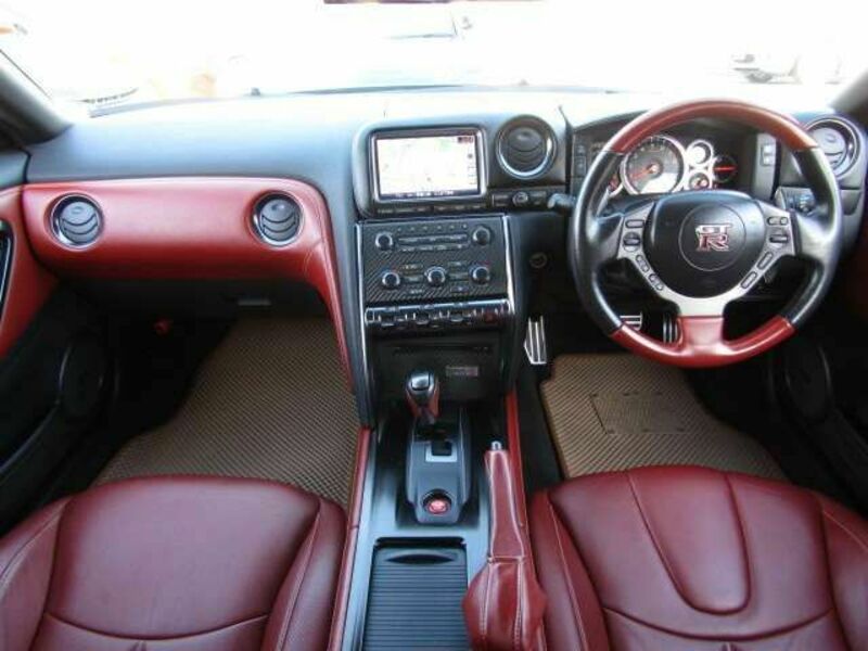 GT-R