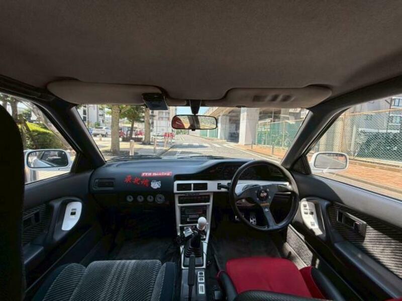 COROLLA LEVIN