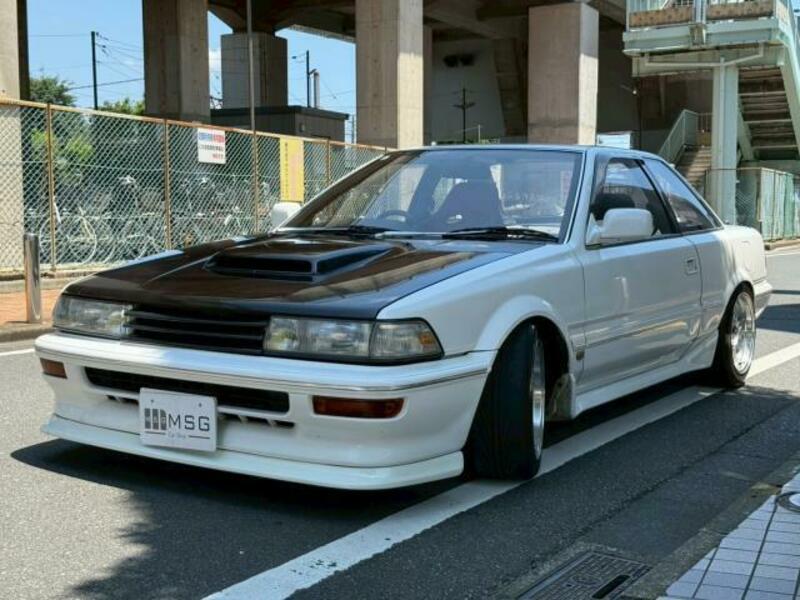COROLLA LEVIN