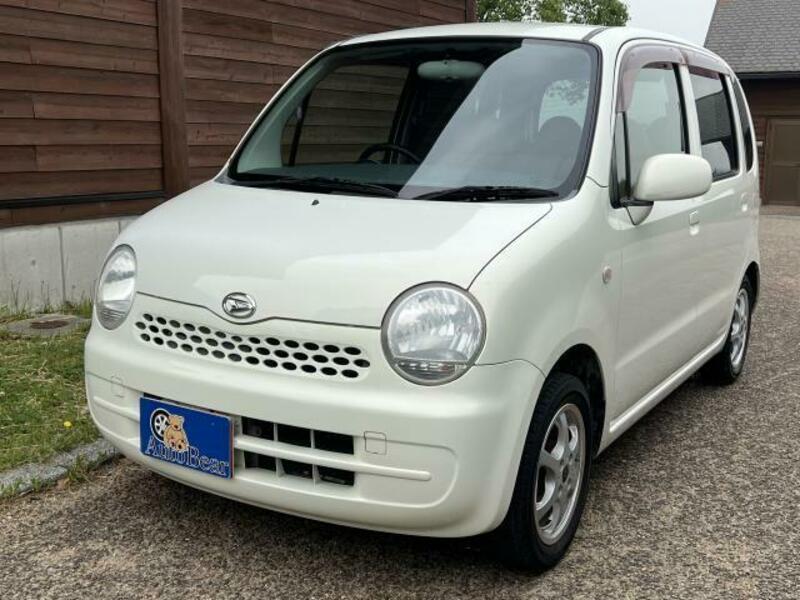 DAIHATSU MOVE LATTE