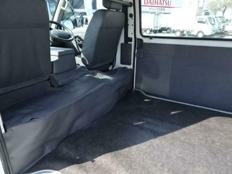 BONGO VAN