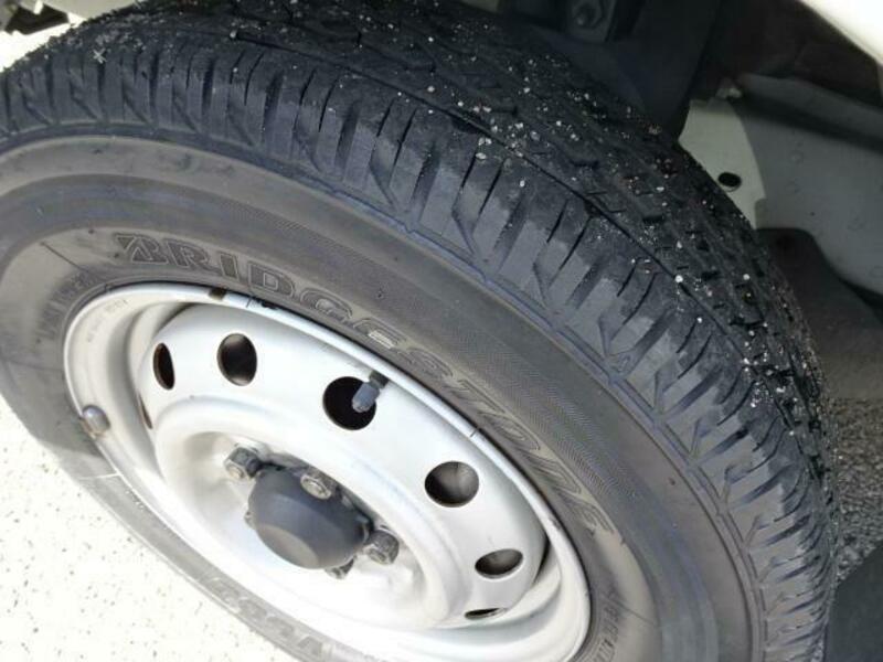 BONGO VAN