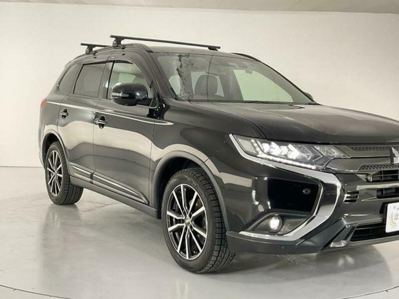 OUTLANDER
