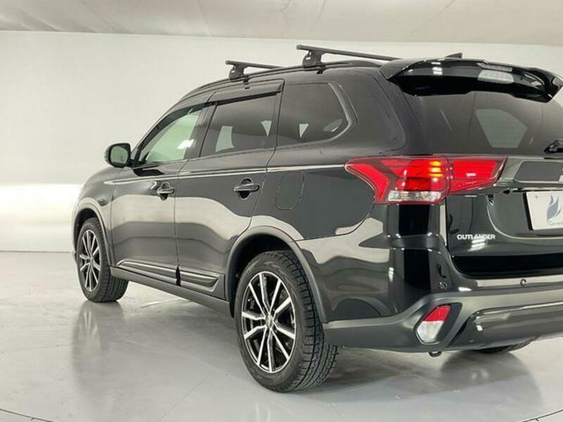 OUTLANDER