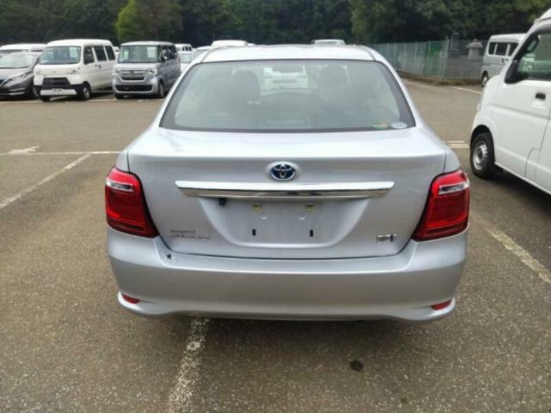 COROLLA AXIO