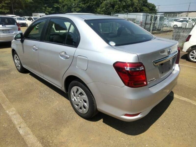COROLLA AXIO