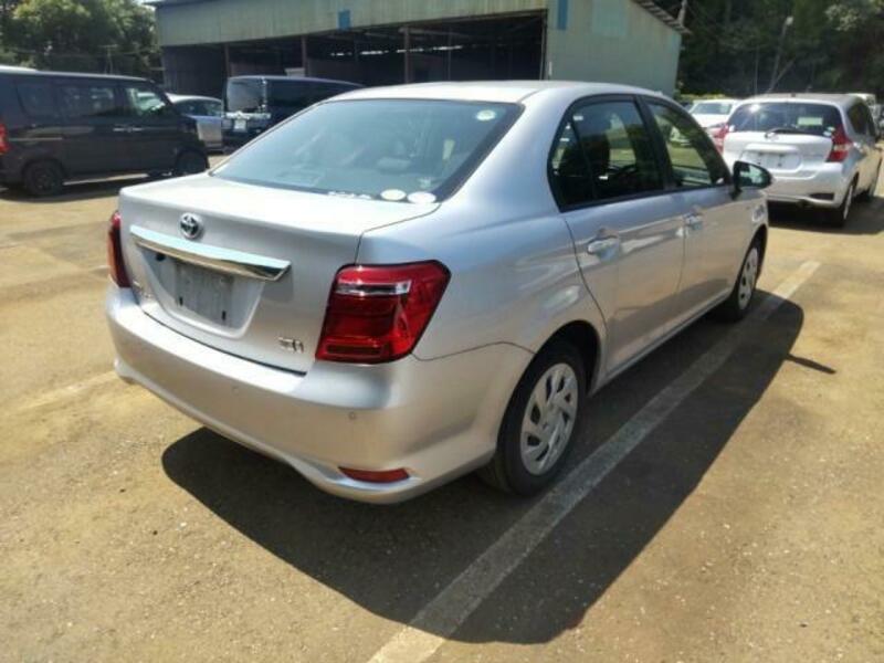 COROLLA AXIO