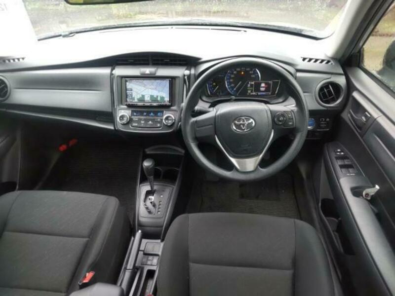 COROLLA AXIO