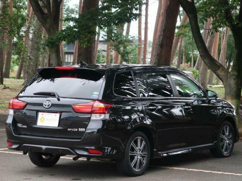 COROLLA FIELDER