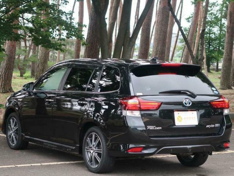 COROLLA FIELDER