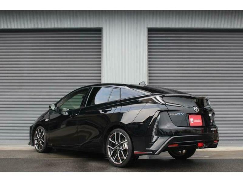 PRIUS PHV