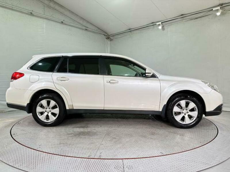 LEGACY OUTBACK